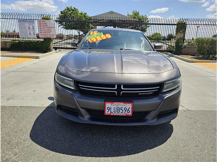 Used 2015 Dodge Charger SE w/ Sport Appearance Group RWD image 2