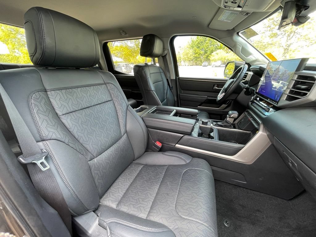 Used 2024 Toyota Tundra Limited AWD/4WD image 30