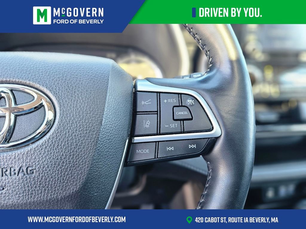 Used 2022 Toyota Highlander Limited AWD/4WD image 29