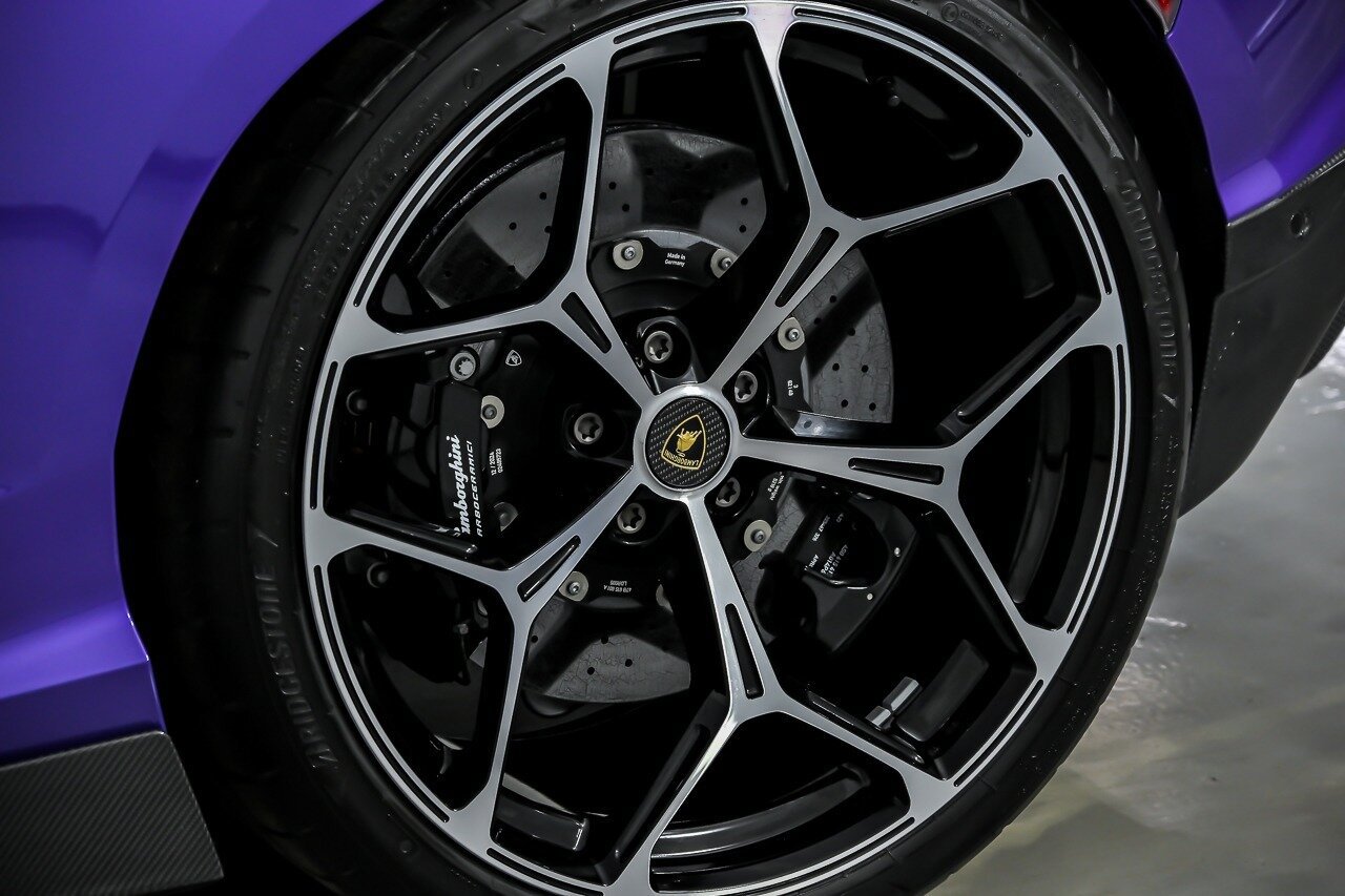 Used 2024 Lamborghini Revuelto image 26