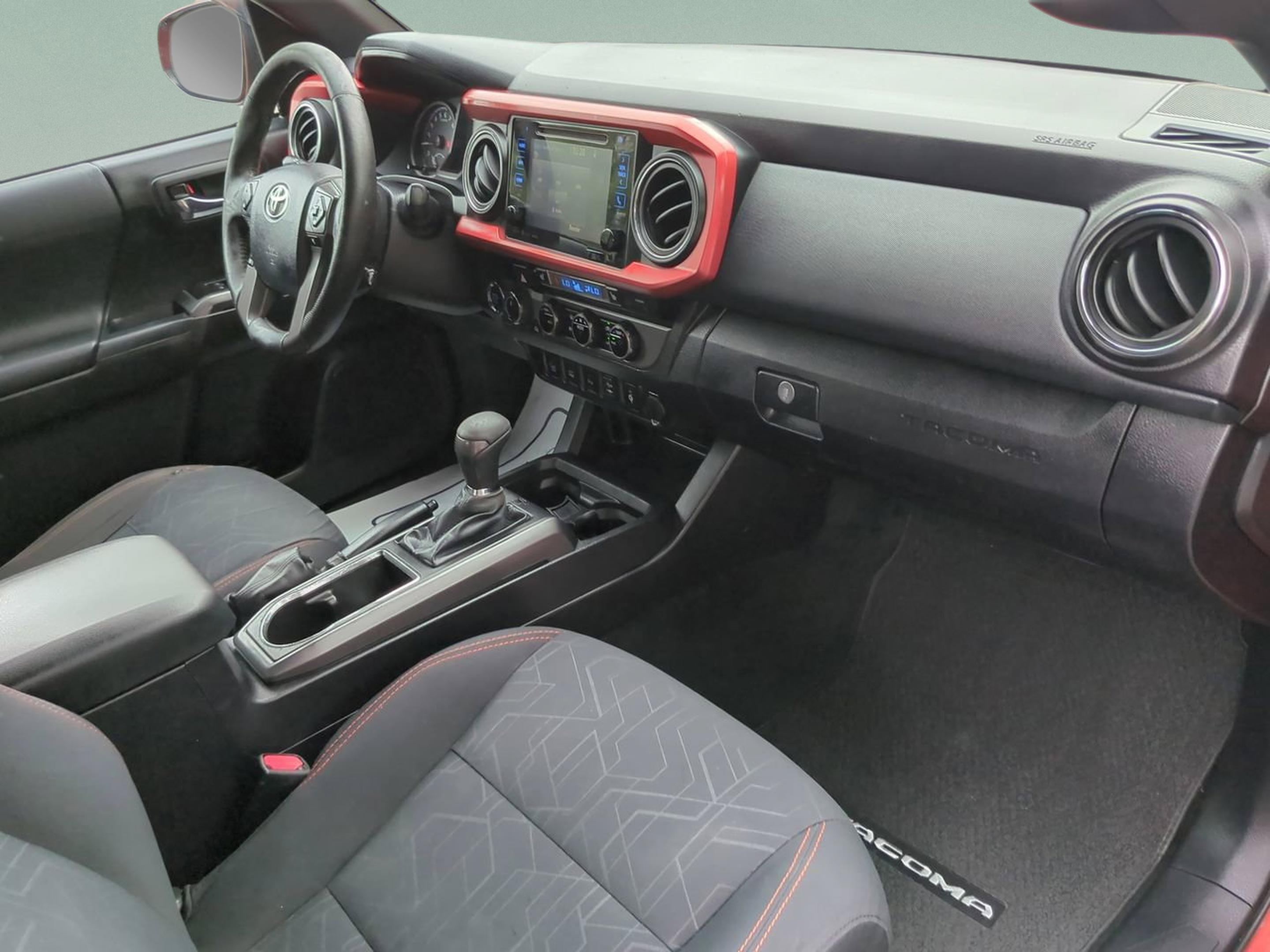 Used 2016 Toyota Tacoma TRD Sport w/ Premium & Technology Package AWD/4WD image 20