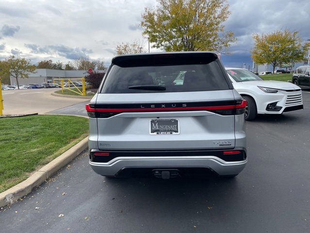 New 2026 Lexus TX 500h AWD image 4