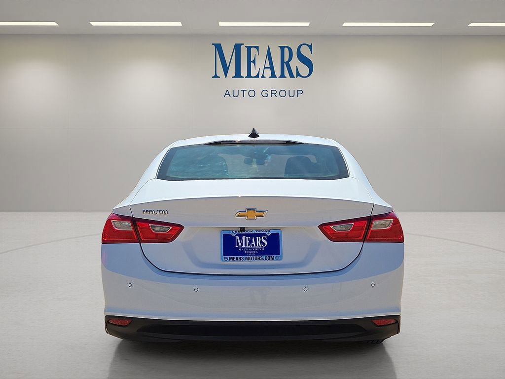 Used 2025 Chevrolet Malibu LS FWD image 4