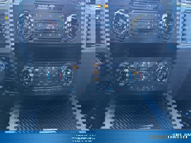 Used 2019 Ford F150 Raptor w/ Equipment Group 802A Luxury image 36