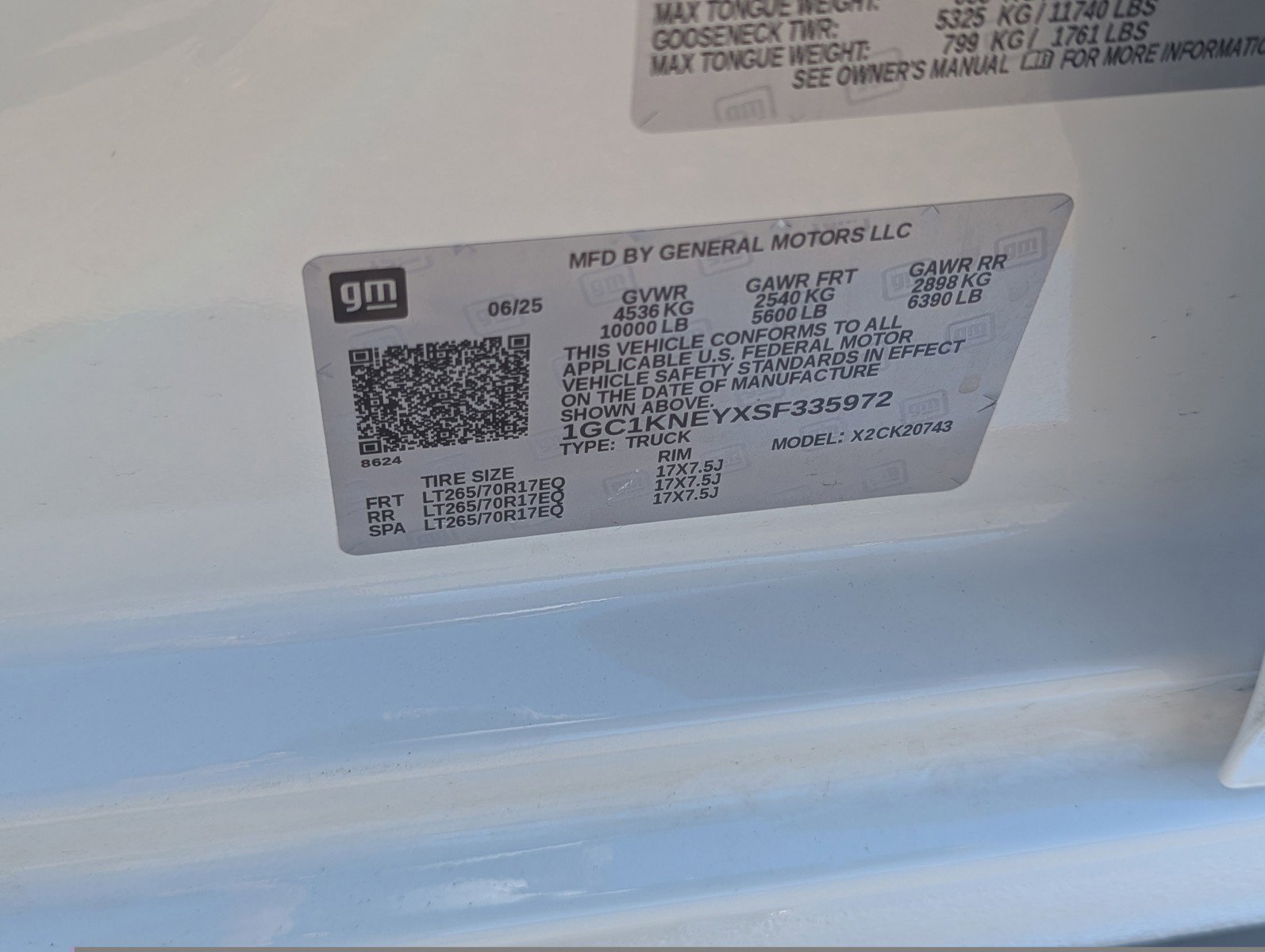 Certified 2025 Chevrolet Silverado 2500 LT w/ Convenience Package image 32