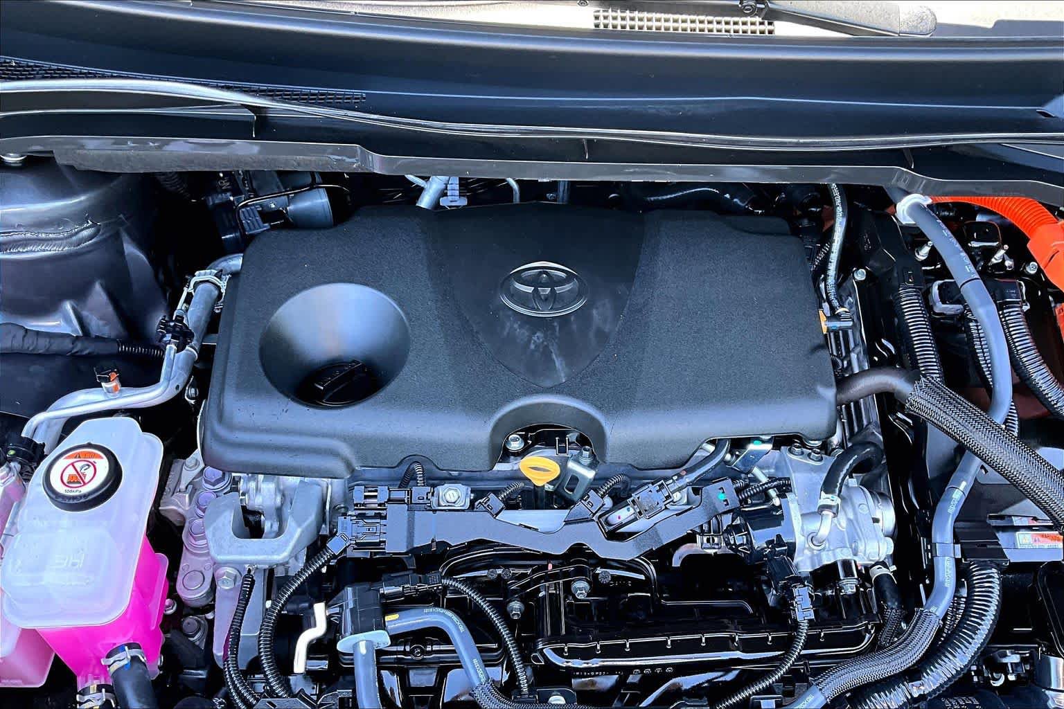 Used 2025 Toyota Sienna XLE w/ XLE Plus Package image 32