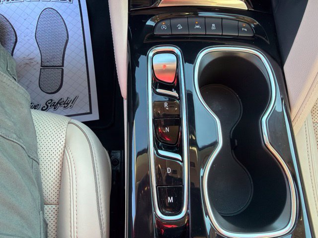 Certified 2022 Buick Envision Essence w/ Safety Package AWD/4WD image 22