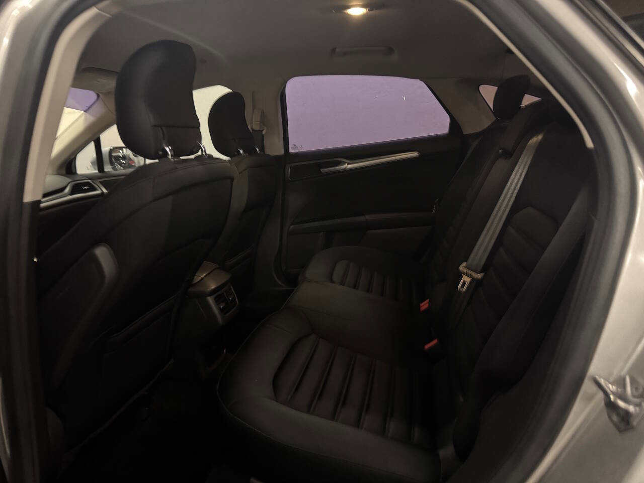 Used 2014 Ford Fusion SE image 11