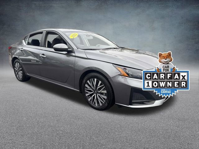 Used 2023 Nissan Altima 2.5 SV image 2