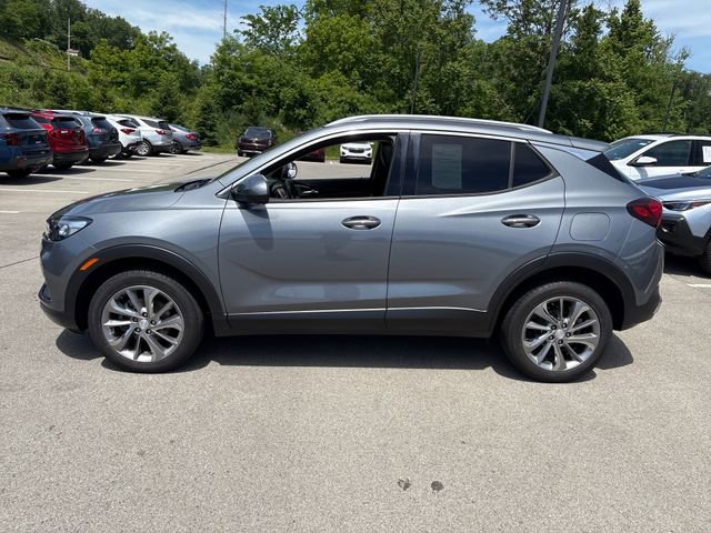 Certified 2020 Buick Encore GX Essence w/ Experience Buick Package AWD/4WD image 2