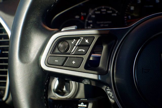 Used 2023 Porsche Cayenne image 20