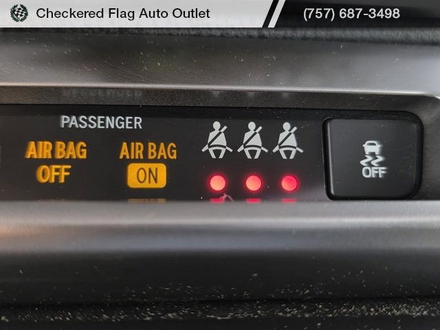 Used 2017 Toyota RAV4 Limited image 33