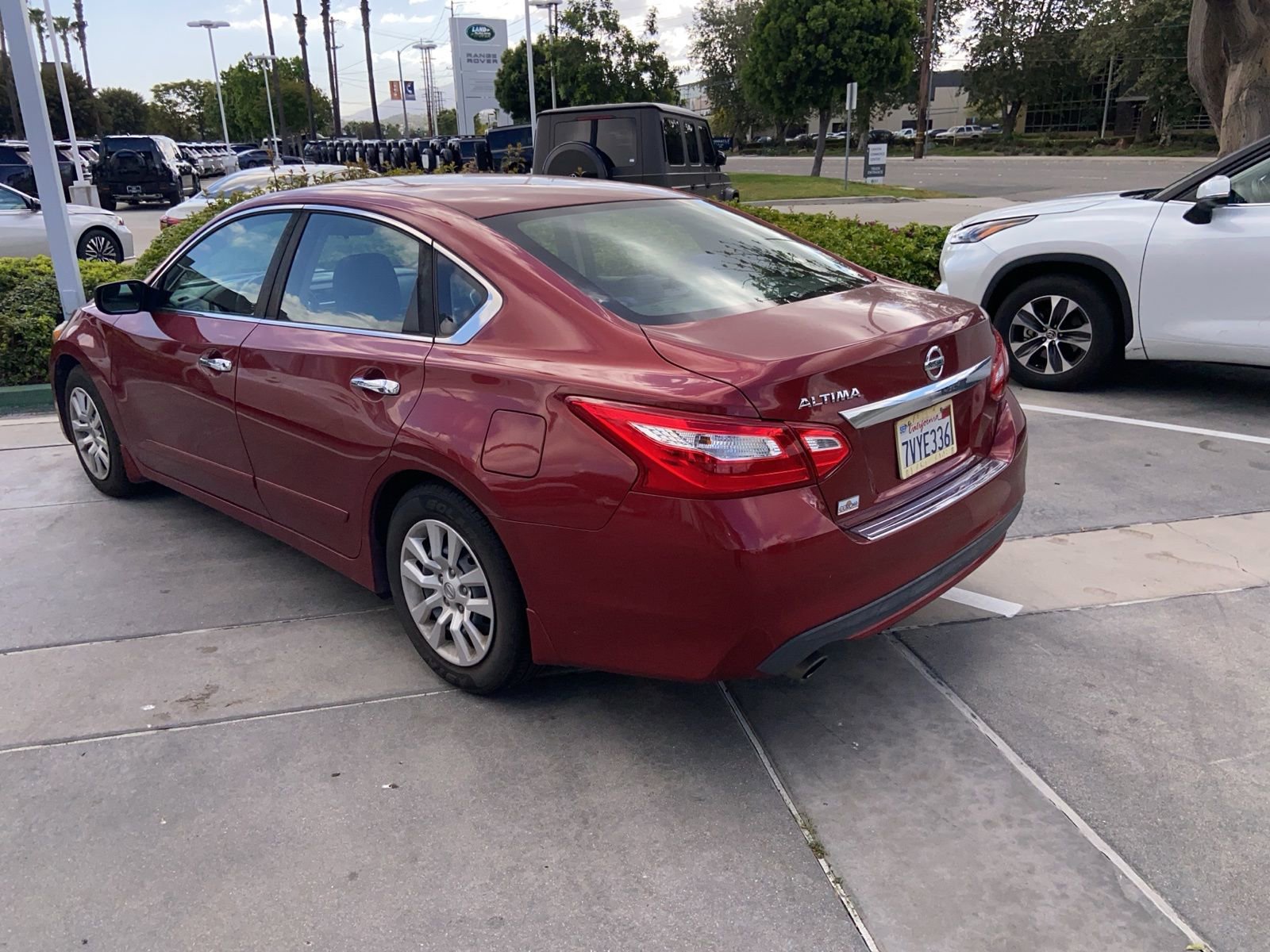 Used 2016 Nissan Altima 2.5 S w/ Power Driver Seat Package image 3