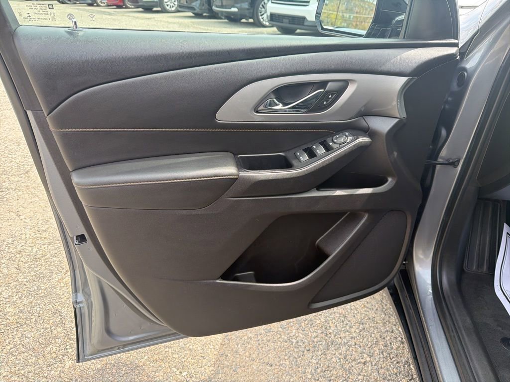Used 2019 Chevrolet Traverse LS AWD/4WD image 11