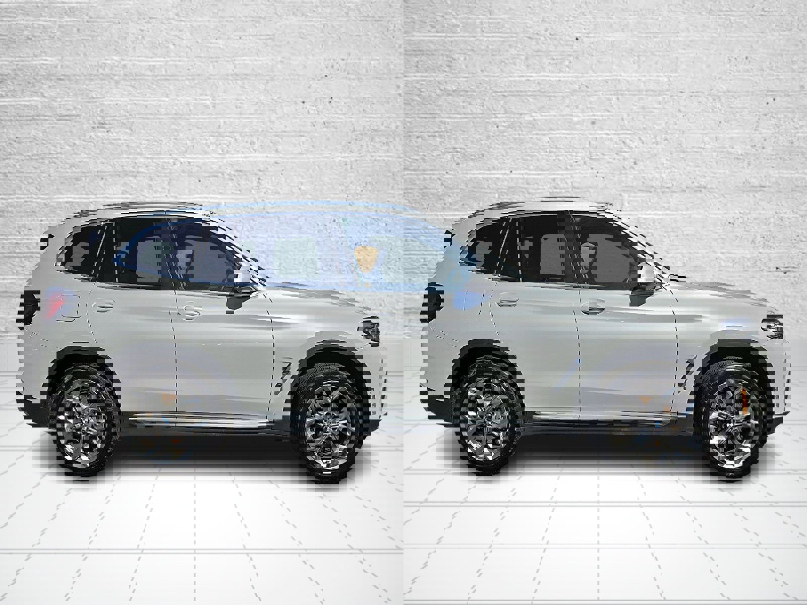 Used 2023 BMW X3 xDrive30i w/ Premium Package image 7