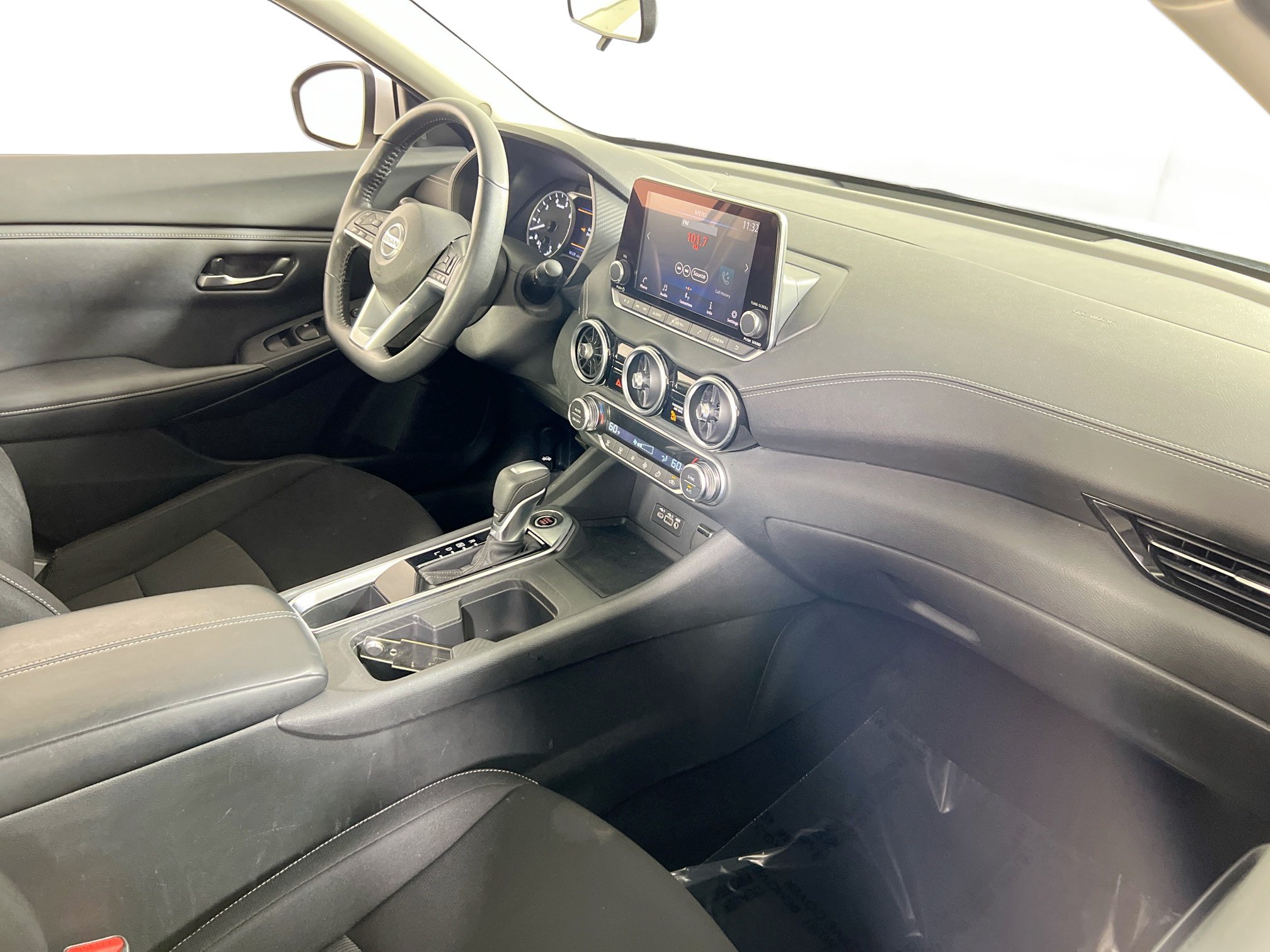 Used 2020 Nissan Sentra SV FWD image 26