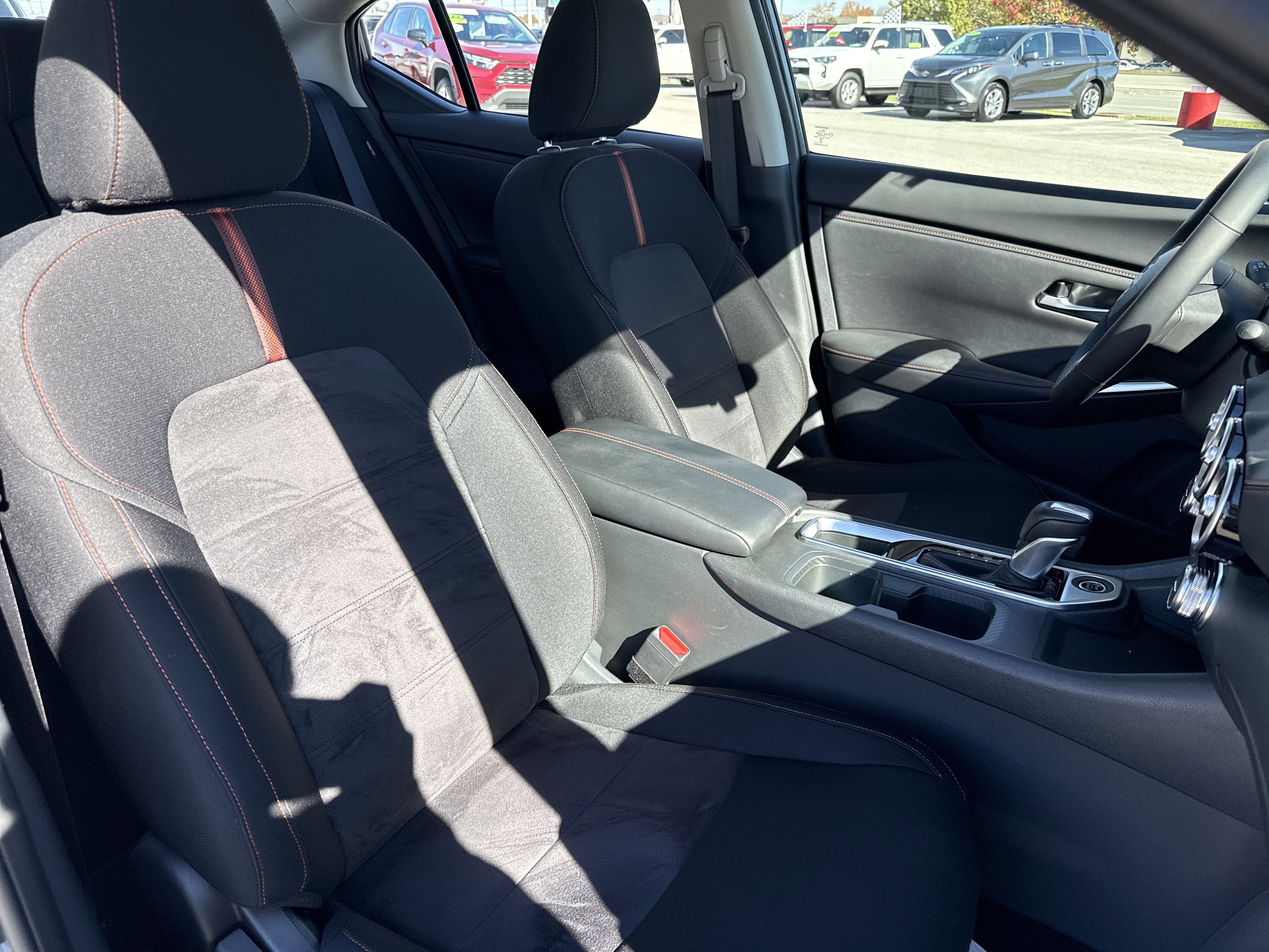 Used 2025 Nissan Sentra SR image 17