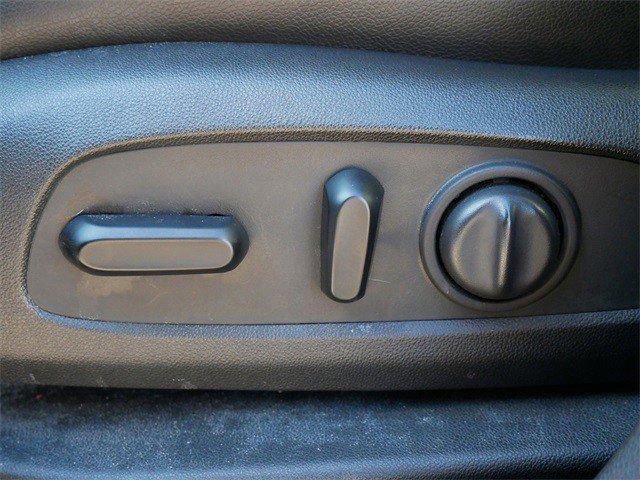 Used 2021 Chevrolet Equinox Premier AWD/4WD image 17
