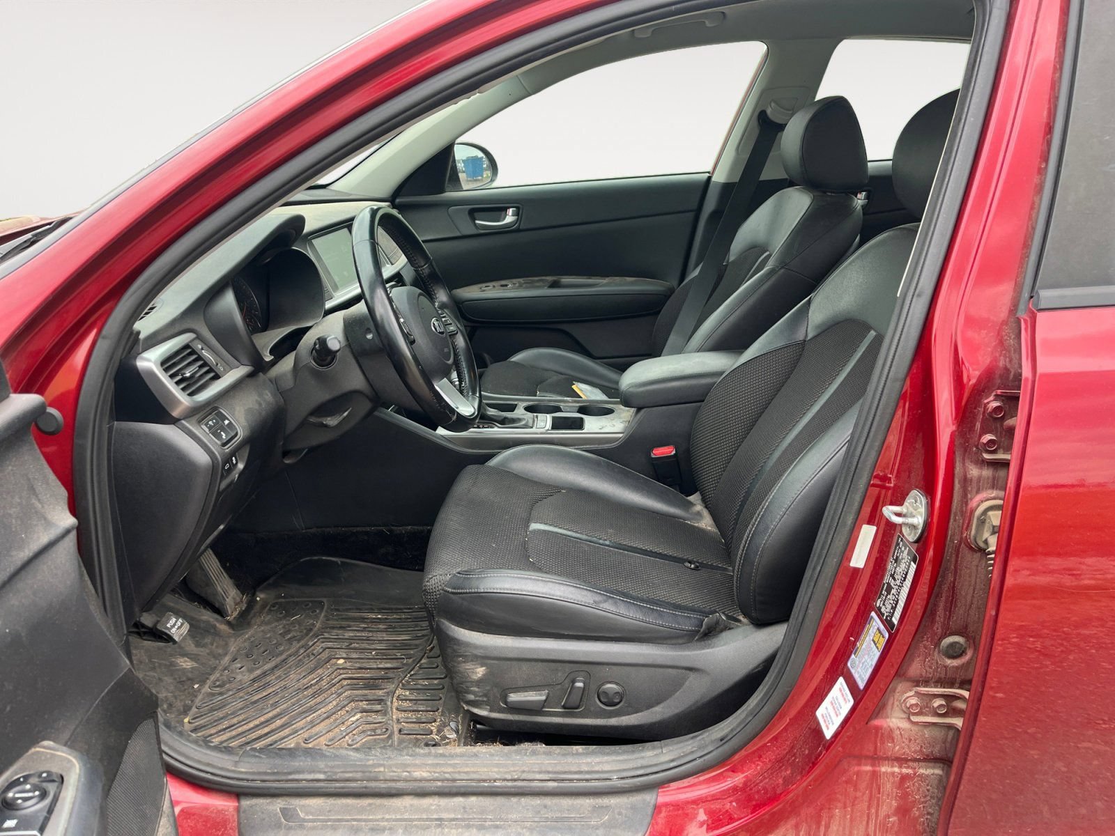 Used 2019 Kia Optima S FWD image 9