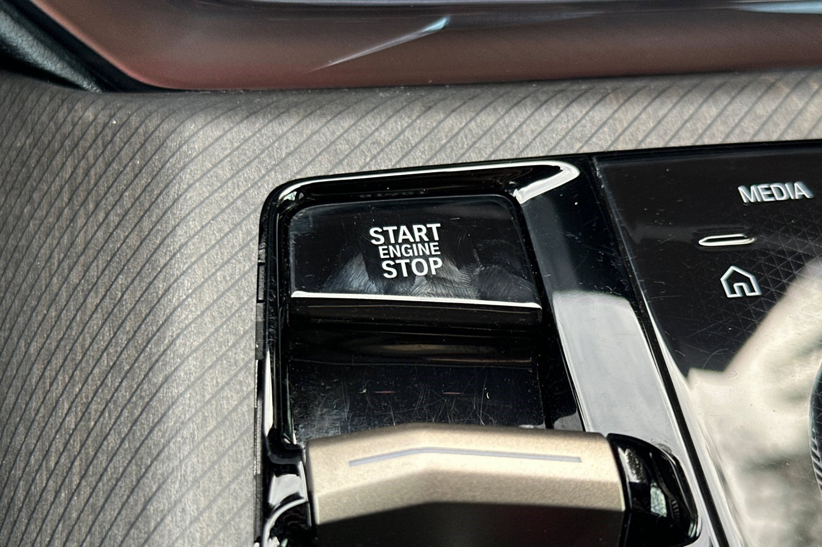 Used 2025 BMW X3 xDrive30i w/ Premium Package image 29