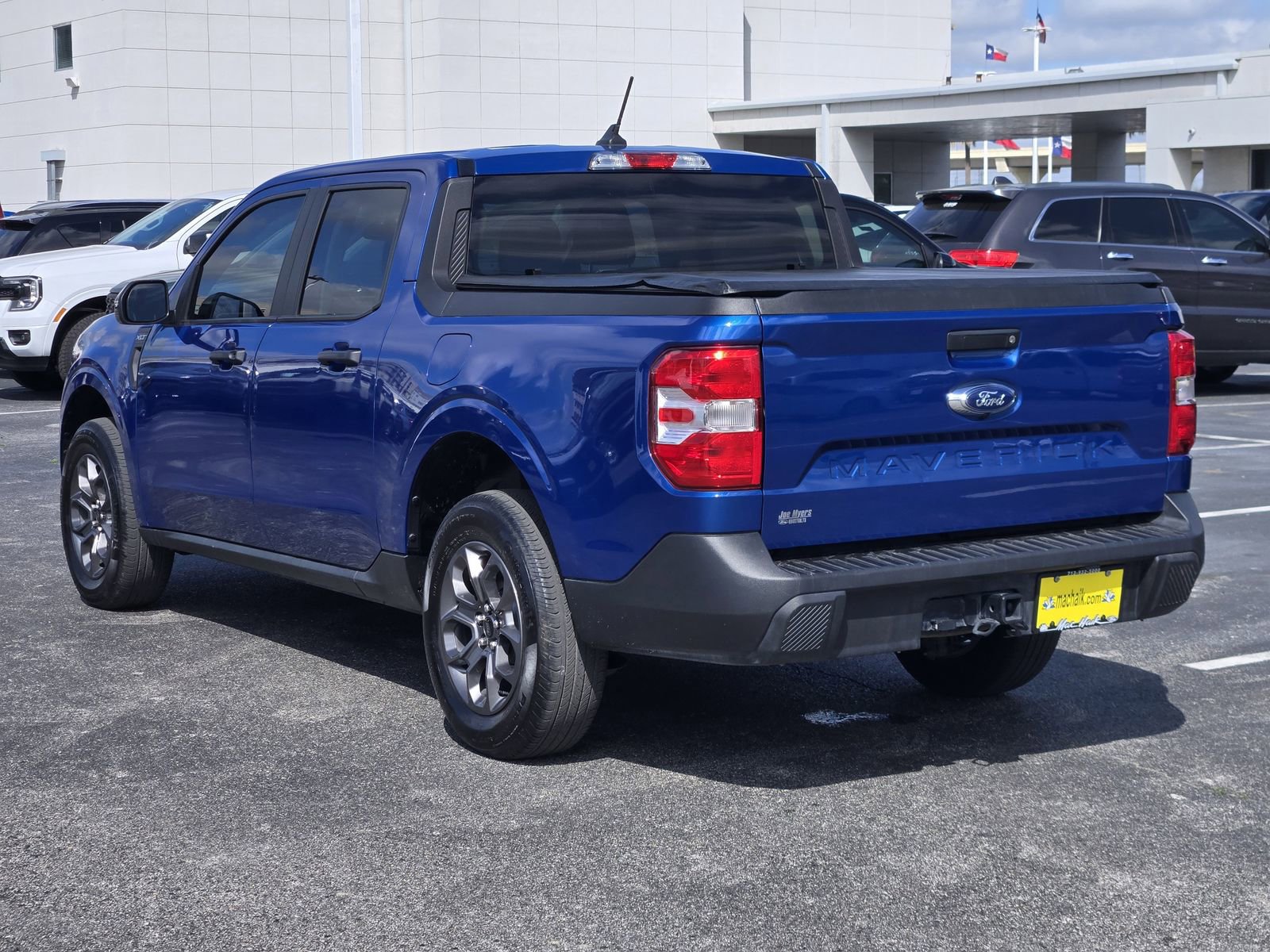 Certified 2024 Ford Maverick XLT w/ XLT Luxury Package image 7