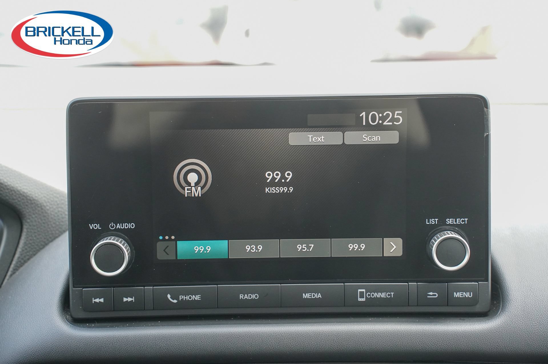 Certified 2023 Honda HR-V LX image 23