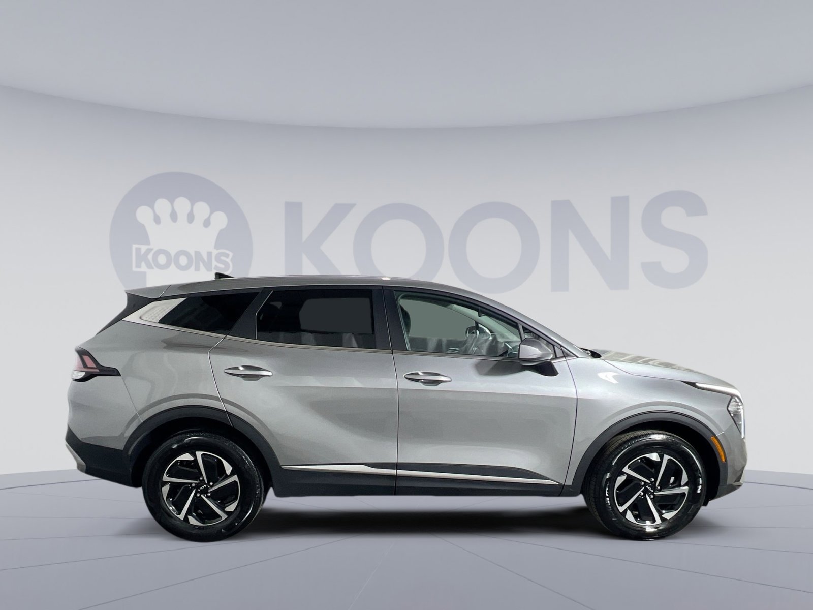 Used 2023 Kia Sportage LX image 8