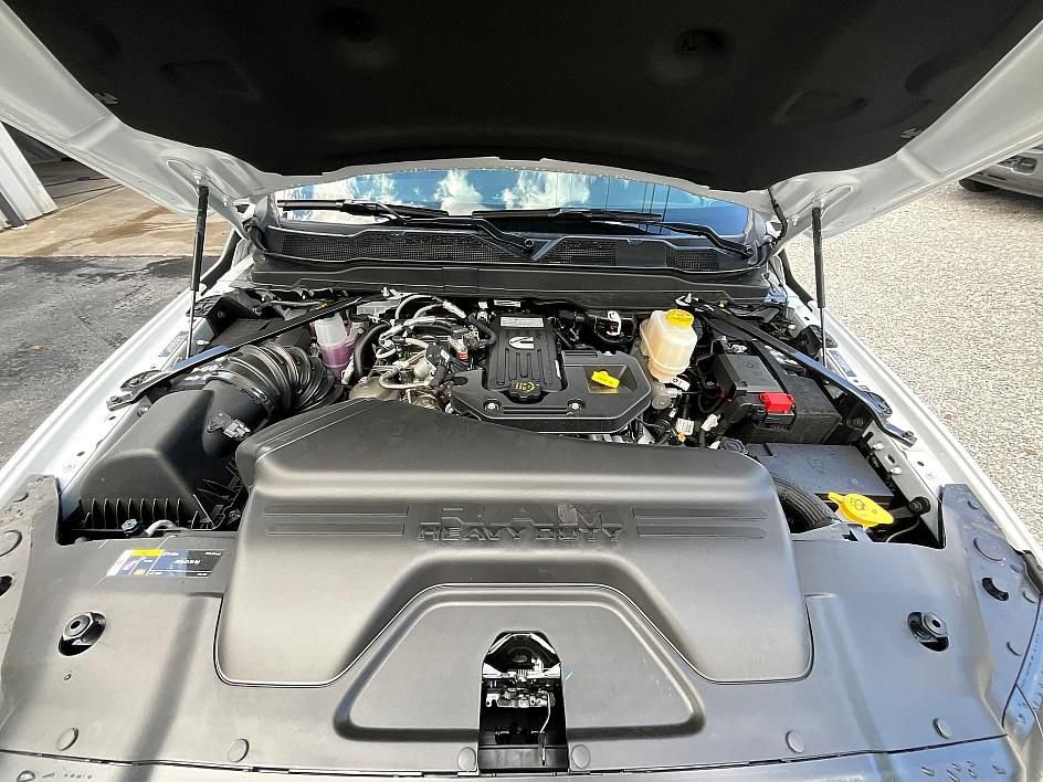 New 2026 RAM 5500 Tradesman image 3