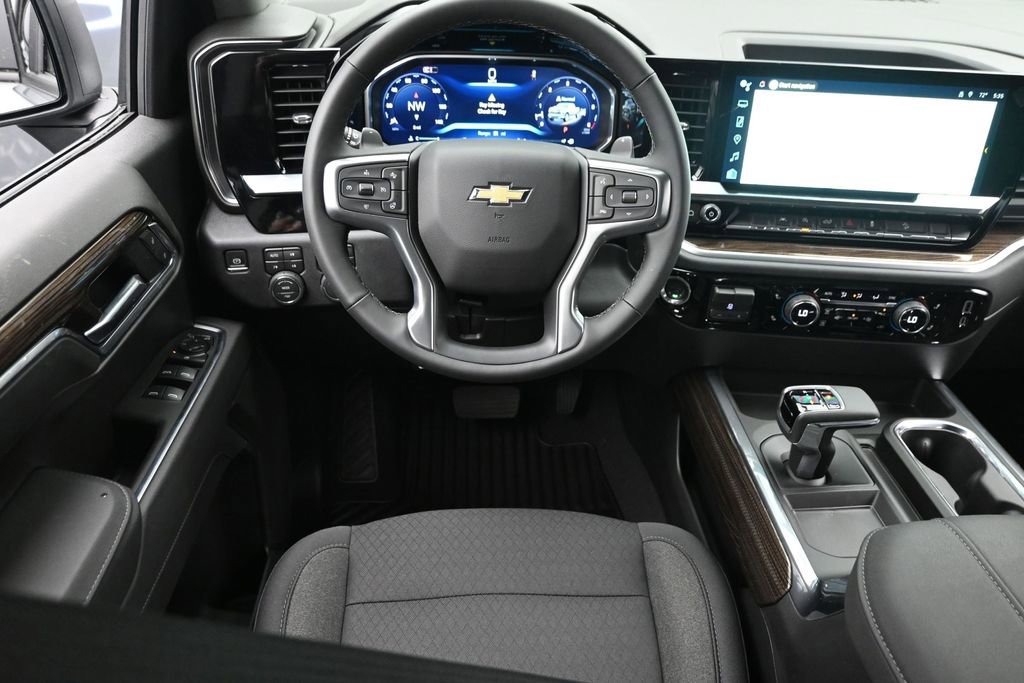 New 2026 Chevrolet Silverado 1500 LT w/ Z71 Off-Road Package AWD/4WD image 11