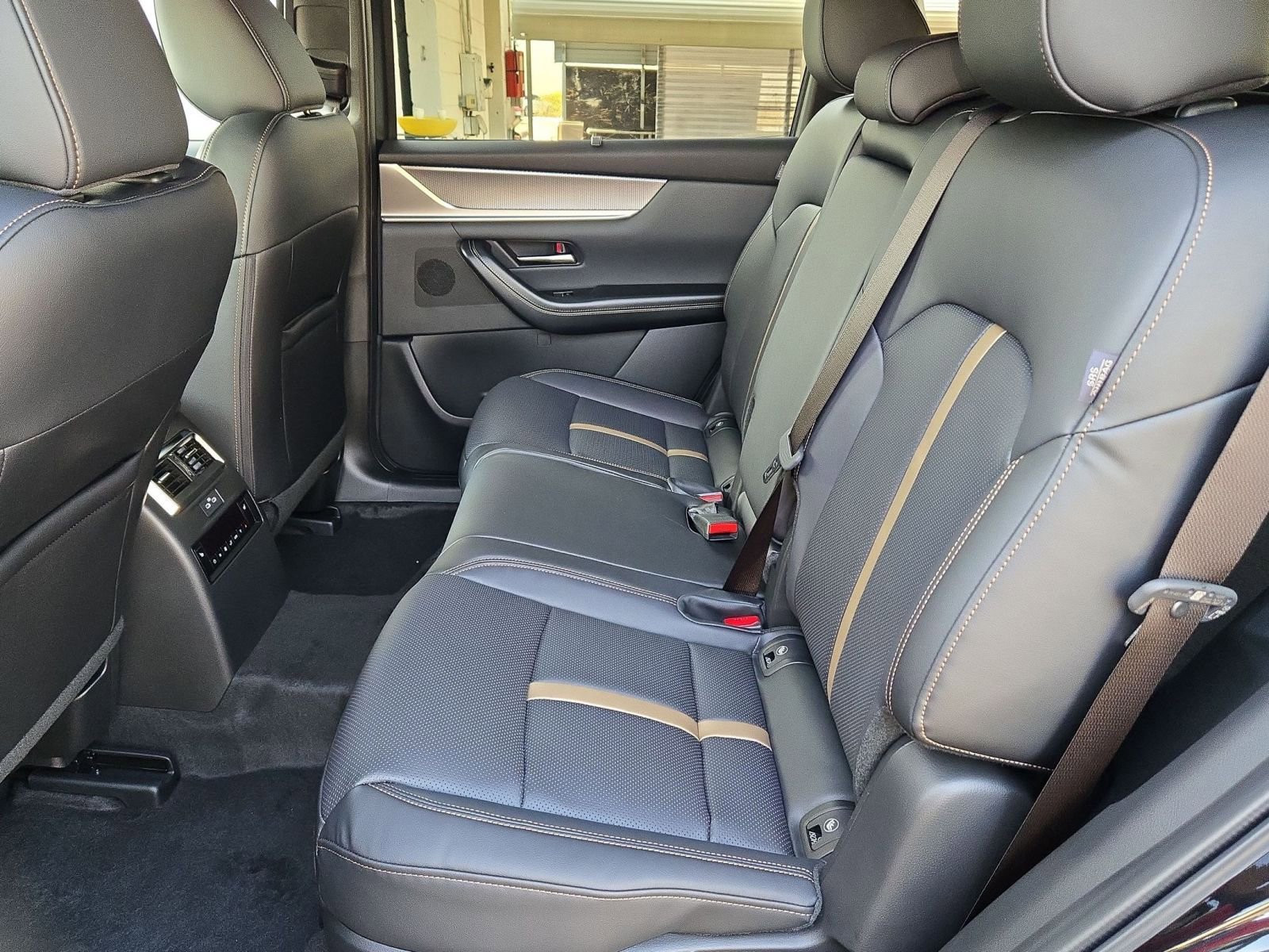 New 2026 MAZDA CX-70 3.3 Turbo S w/ Premium Package image 16