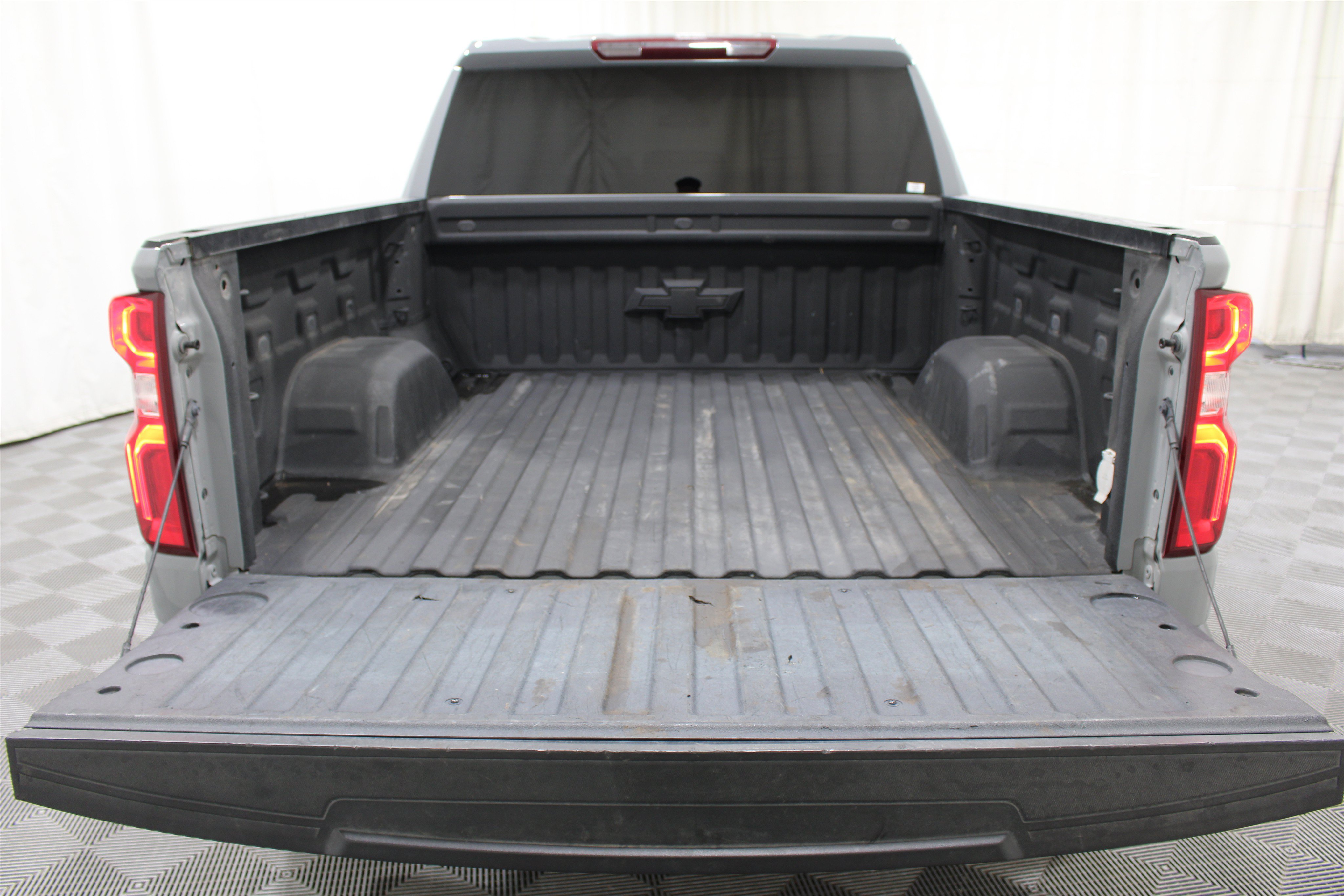Used 2024 Chevrolet Silverado 1500 RST AWD/4WD image 23