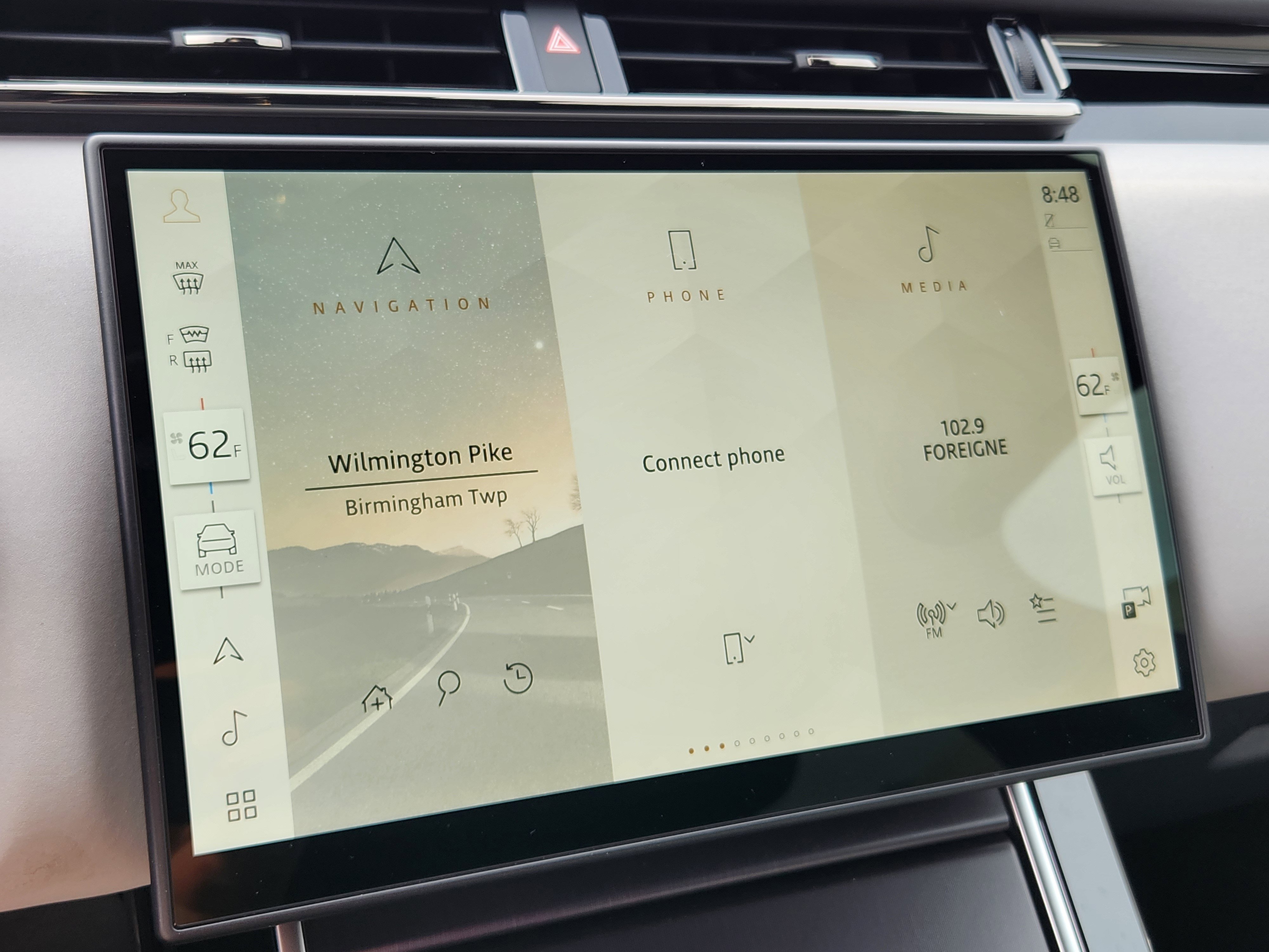 Certified 2026 Land Rover Range Rover Velar Dynamic SE AWD/4WD image 20