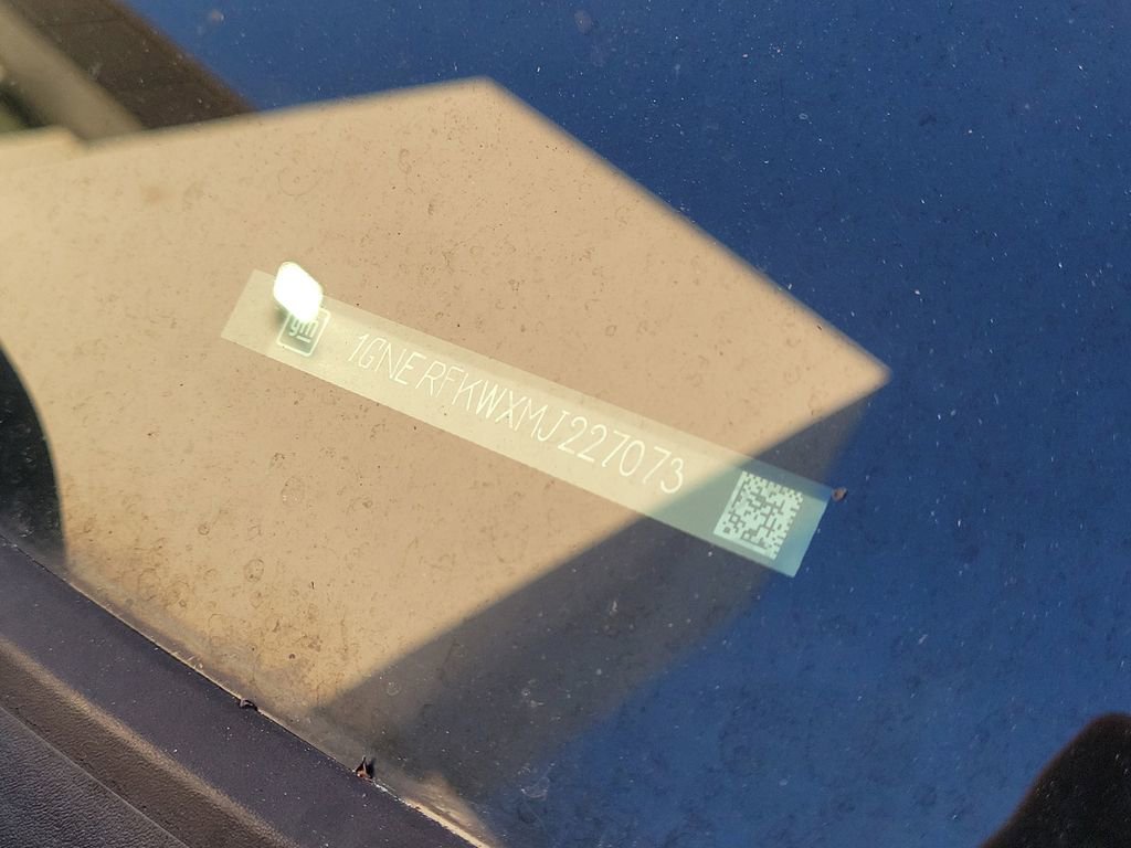 Used 2021 Chevrolet Traverse LS image 9