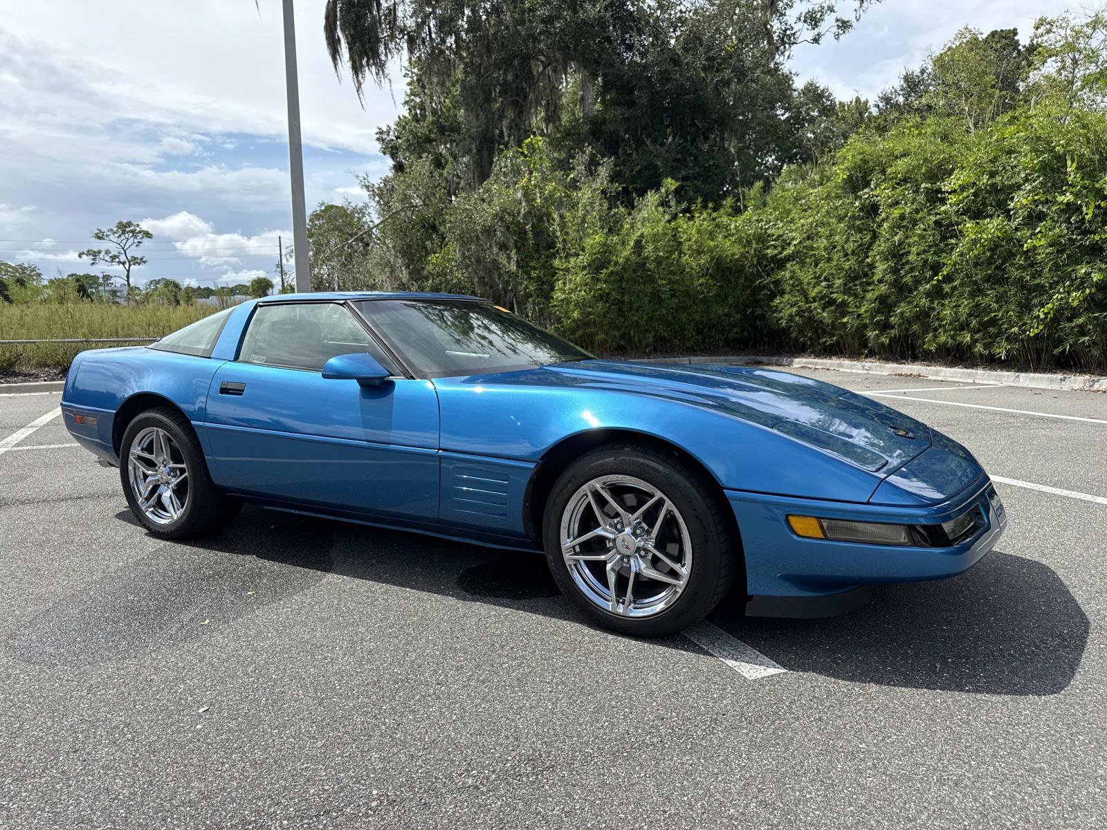 Used 1993 Chevrolet Corvette Coupe RWD 360° Tour