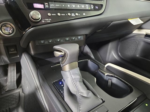 New 2025 Lexus ES 350 Ultra Luxury image 20