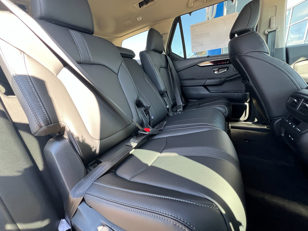 New 2025 Honda Pilot EX-L image 18