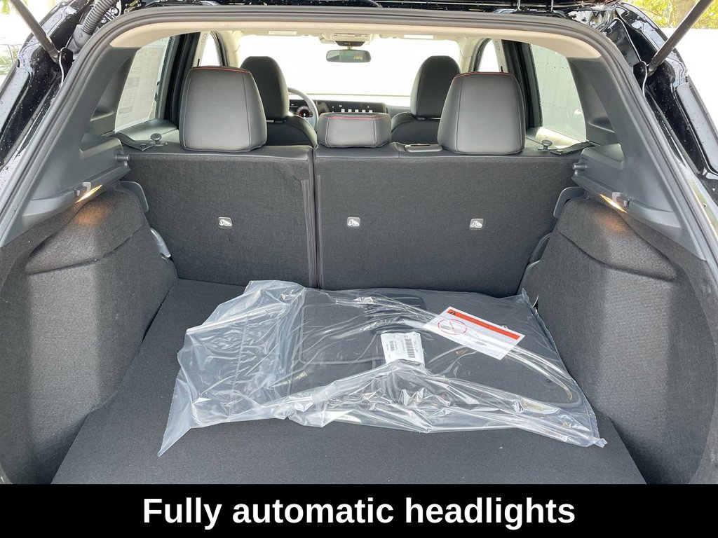 Used 2026 Nissan Kicks SR w/ Cold Weather Package AWD/4WD image 35