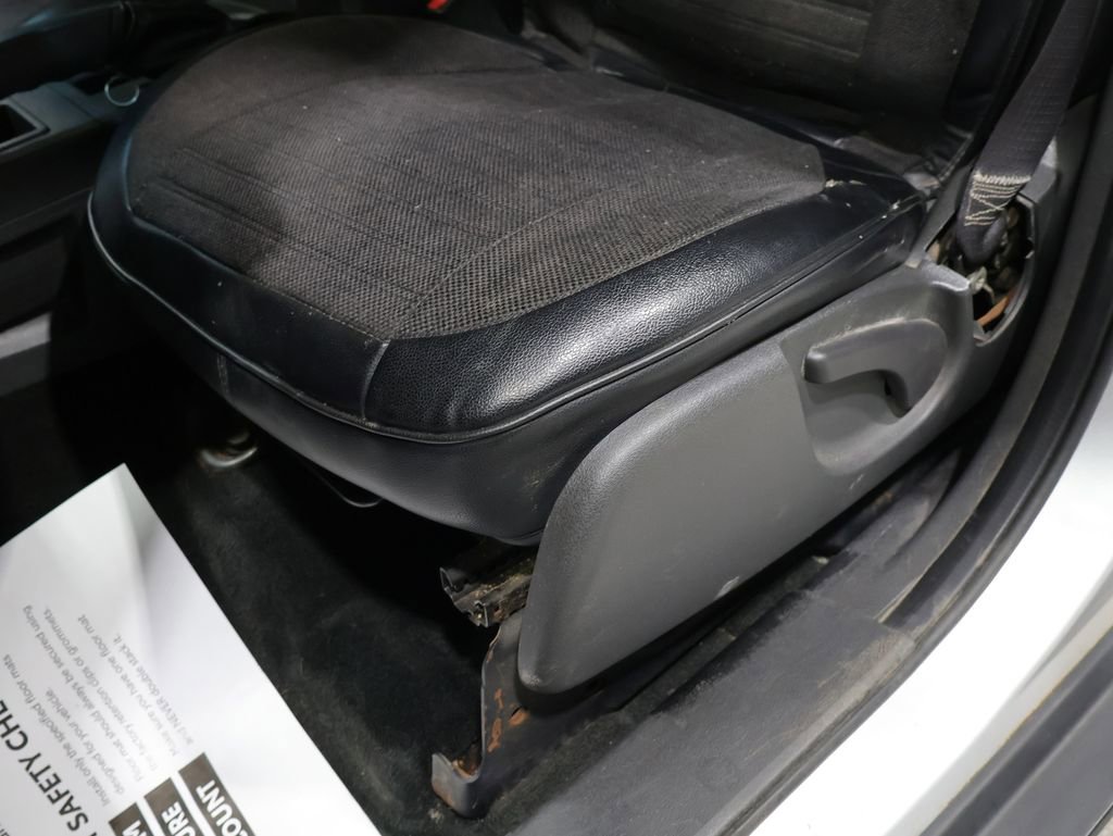 Used 2011 Jeep Liberty Sport AWD/4WD image 12