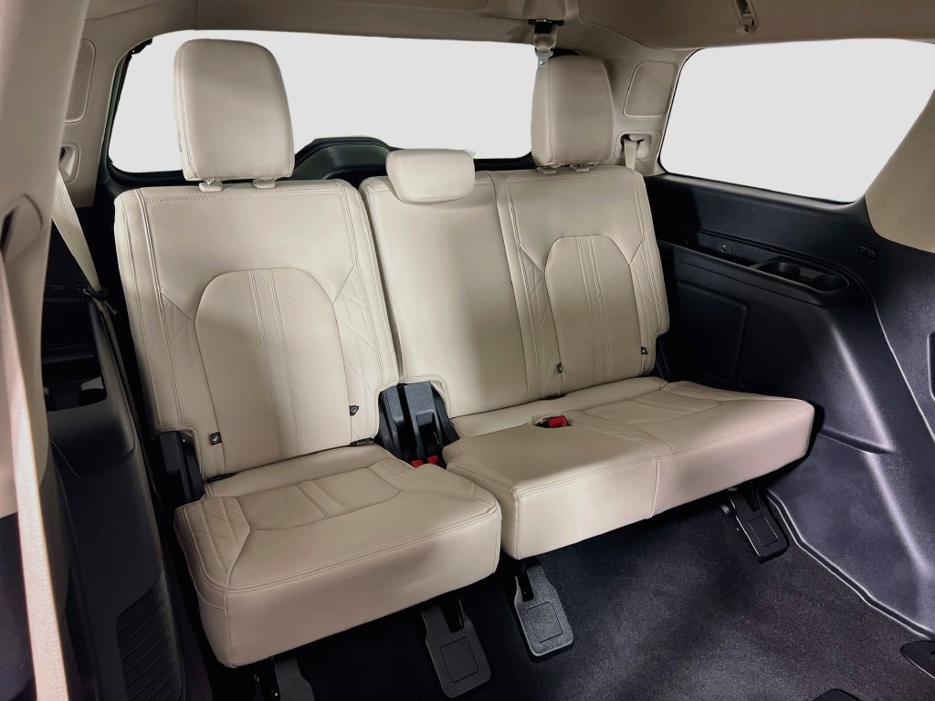 Certified 2024 Ford Expedition Platinum AWD/4WD image 29