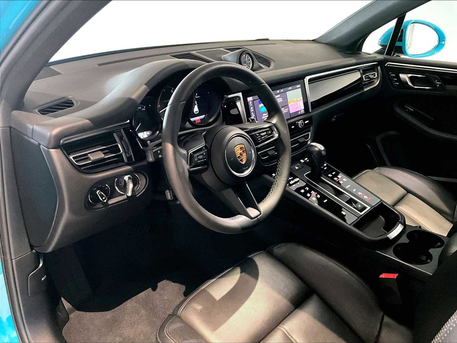Used 2022 Porsche Macan image 7