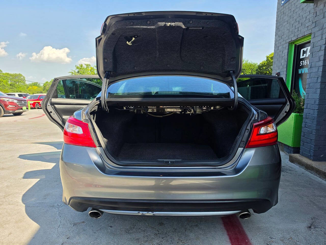 Used 2016 Nissan Altima 2.5 SL w/ 2.5 Technology Package FWD image 26