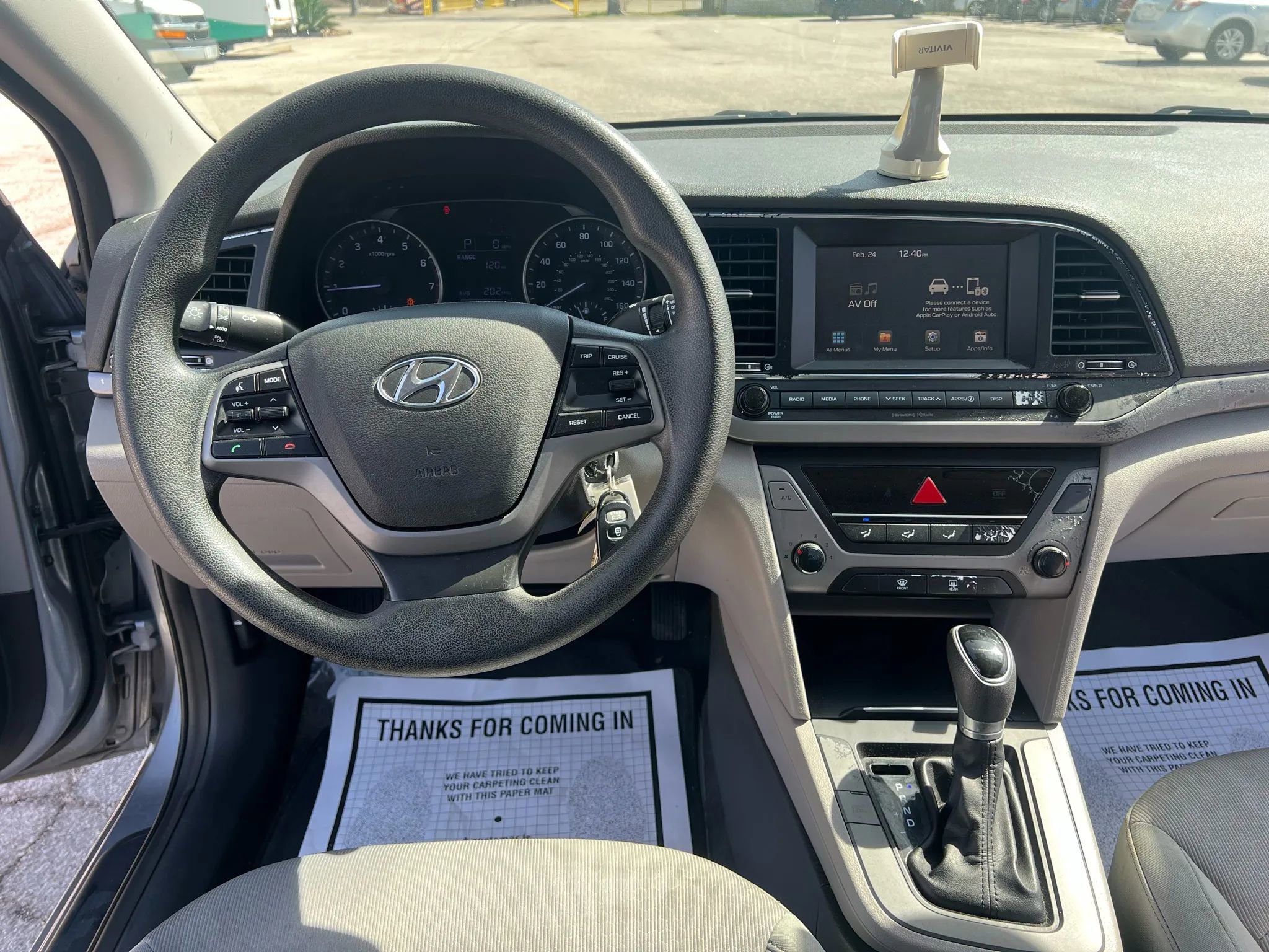 Used 2017 Hyundai Elantra SE image 9