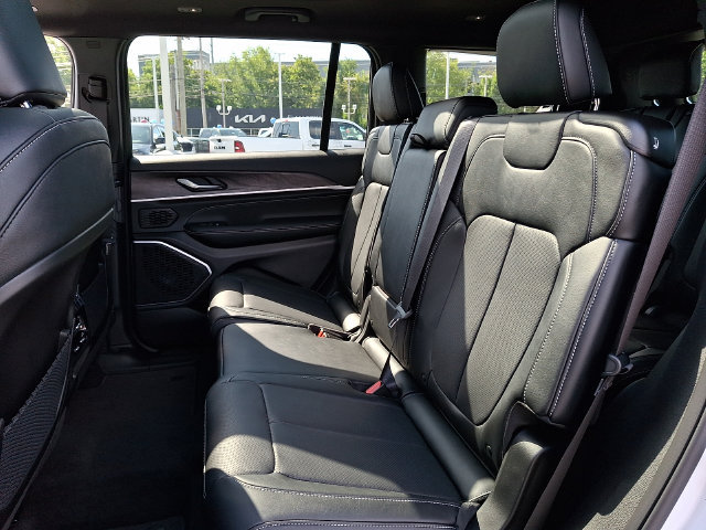 New 2027 Jeep Grand Cherokee L Limited AWD/4WD image 6