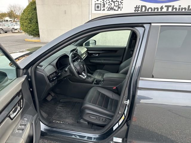 Used 2023 Honda CR-V Sport Touring image 13