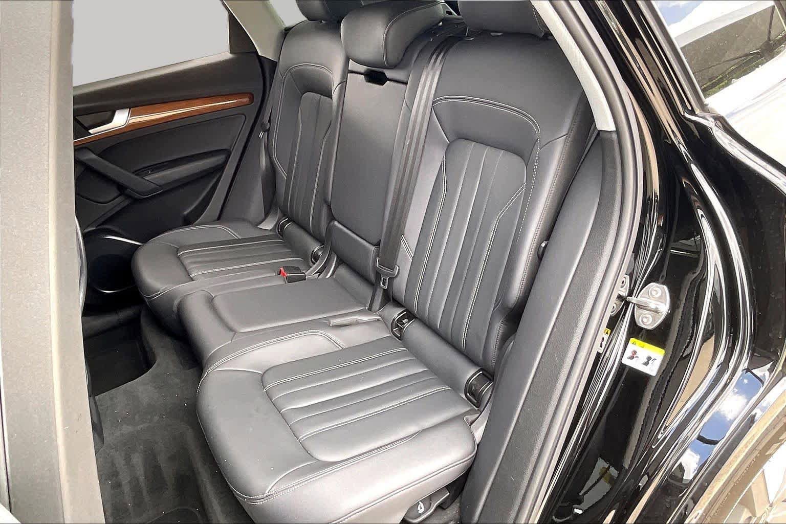Used 2023 Audi Q5 2.0T Premium w/ Convenience Package AWD/4WD image 20