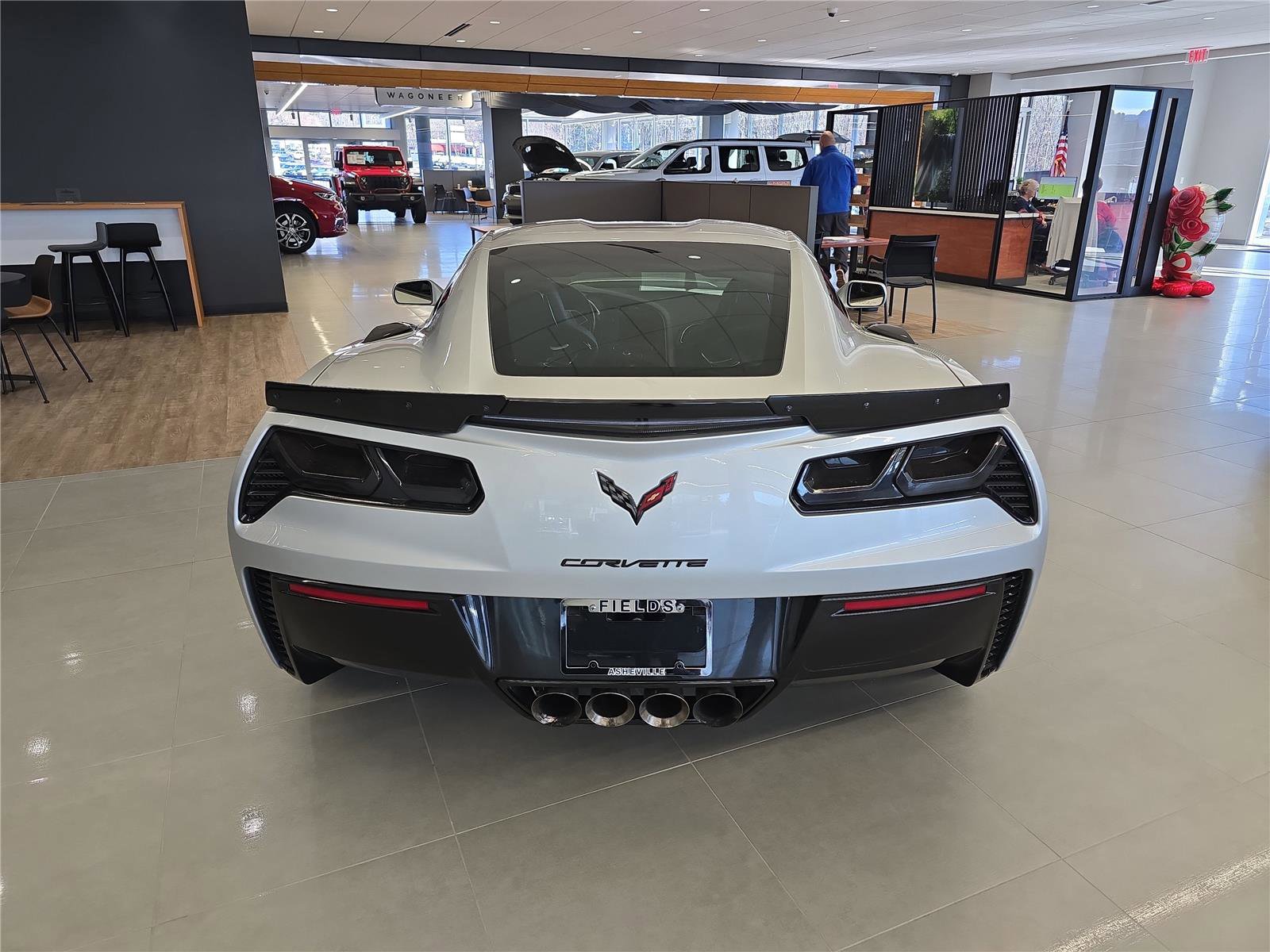 Used 2015 Chevrolet Corvette Z06 w/ 2LZ Preferred Equipment Group image 3