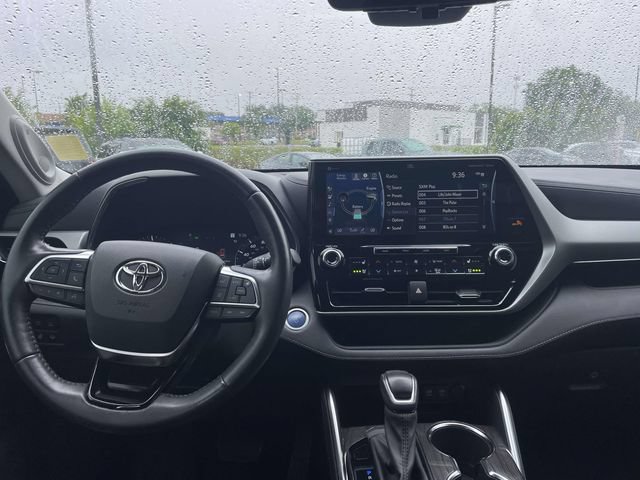 Used 2021 Toyota Highlander Platinum FWD image 19