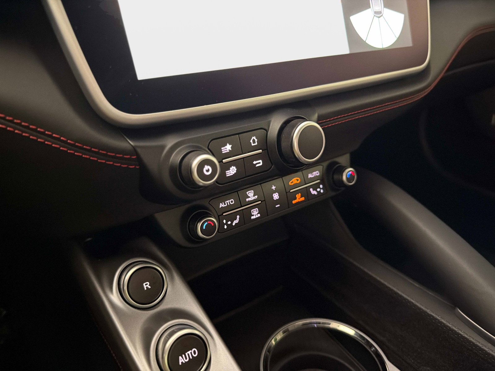 Used 2018 Ferrari GTC4Lusso T RWD image 38