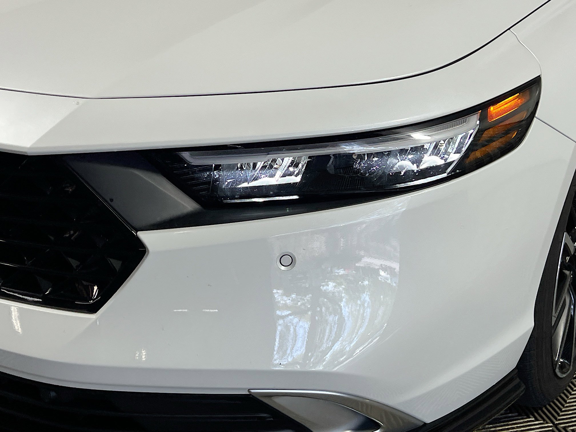 Used 2023 Honda Accord Touring image 12