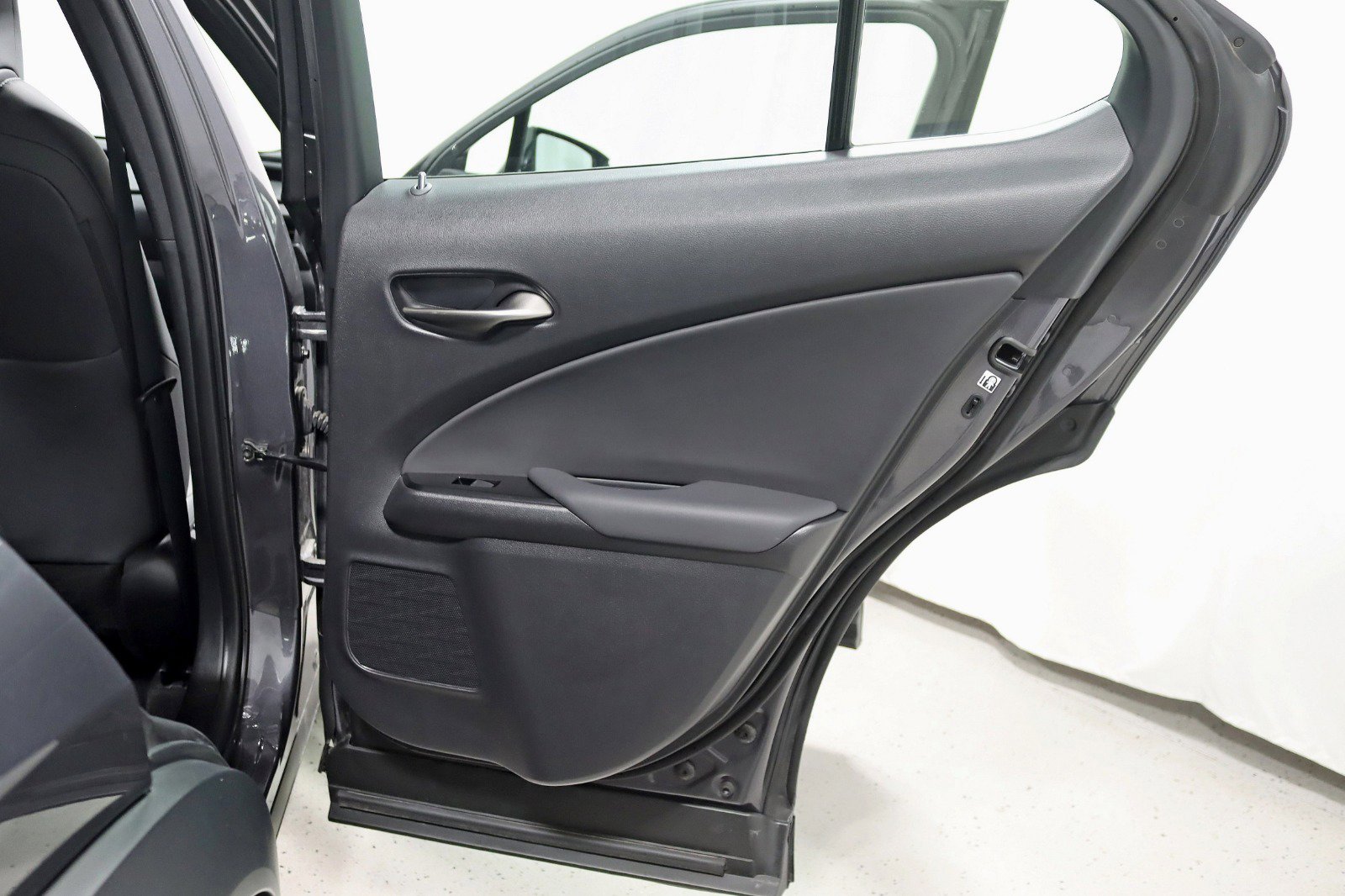 Used 2024 Lexus UX 250h AWD image 32